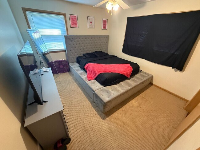 Photo - 5295 N Mohawk Ave Unidad 1