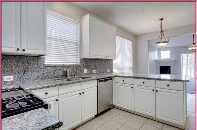 Photo - 5017 Glenscape Trl