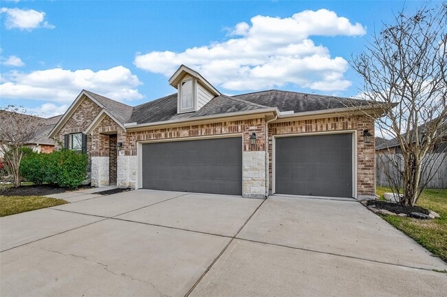 Photo - 107 Angel Hollow Ln