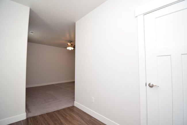 Photo - Bright 3 bed Condo with Pool, HOA, and Great Amenities!!