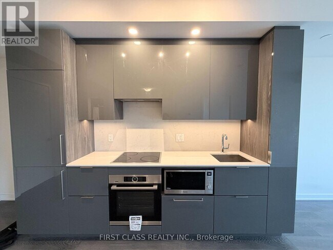 Photo - 28 Freeland St Unit 1905