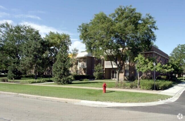 Building Photo - 430 N Wilke Rd Rental
