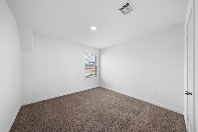 Photo - 3819 Pierce Pl Ln