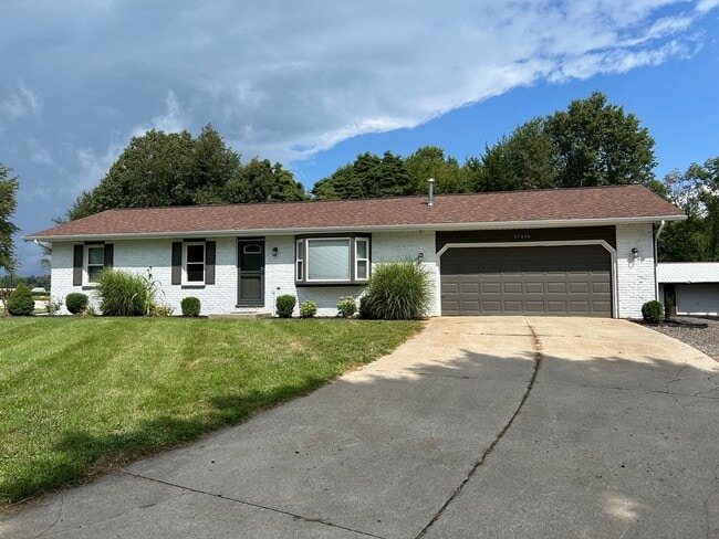 Building Photo - Spacious 3-Bedroom, 2-Bath Home in Middleb...