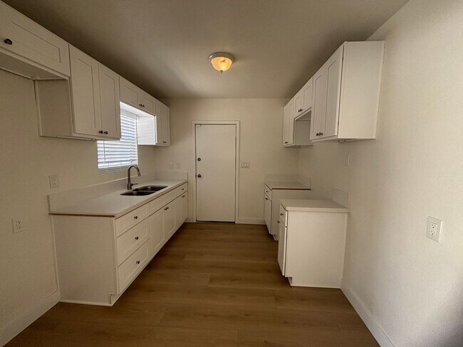 Photo - Remodeled 3 bedroom 2 bath Single Story Ho...