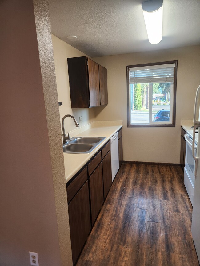 Photo - 415 E Mullan Ave
