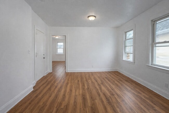 Sala de estar - 202 S Stiles St Unidad 2L