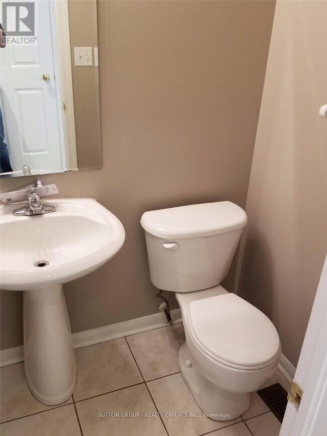 Photo - 69 Botavia Downs Dr