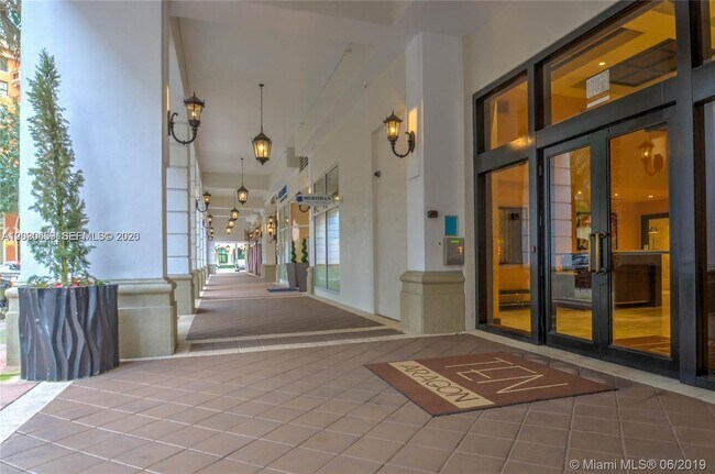 10 Aragon Ave Unit 1018