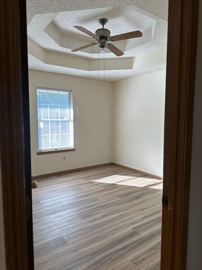 Photo - Nice 3 bedroom house in South Springield