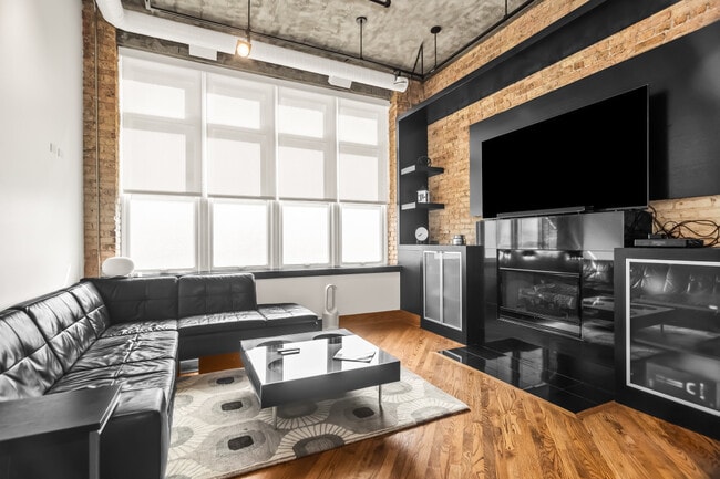 Photo - 1830 Ridge Ave Unit 103