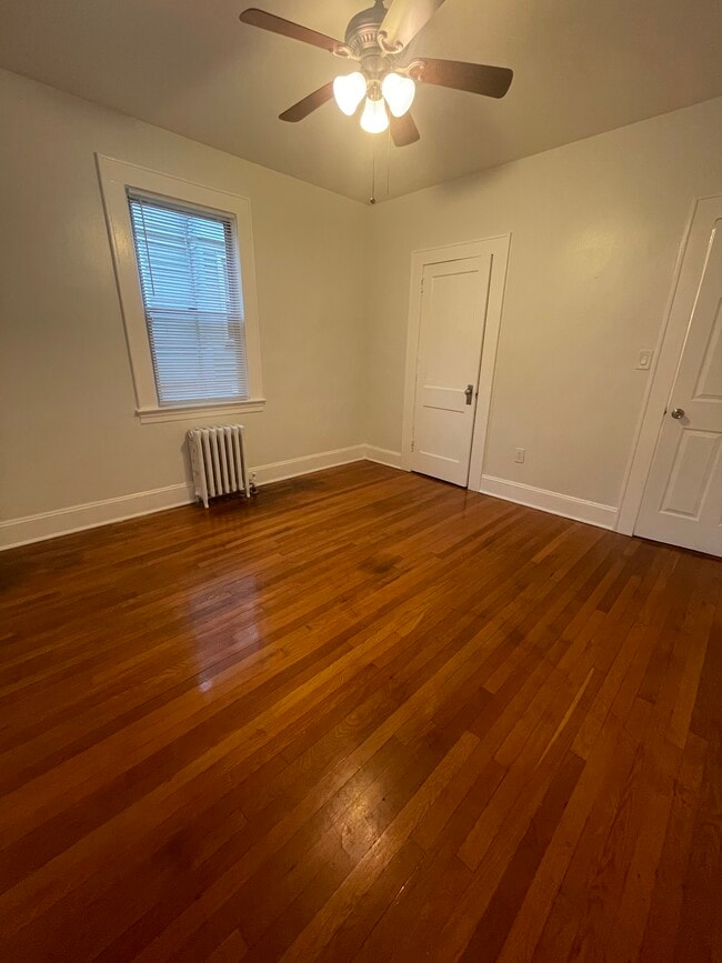 Dormitorio 2 - 222 Castleton Ave Unidad 1