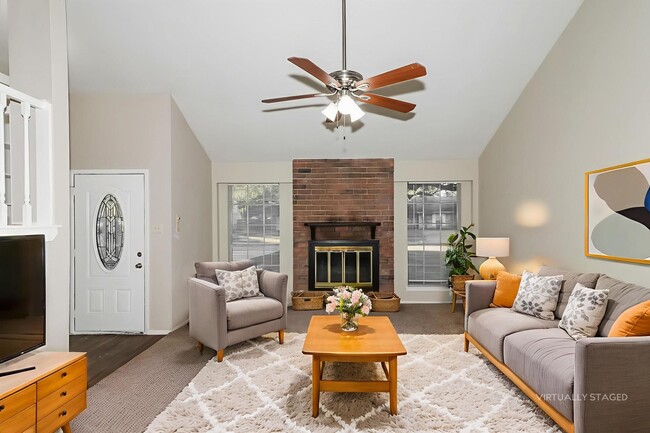 Photo - 15310 Meadow Village Dr