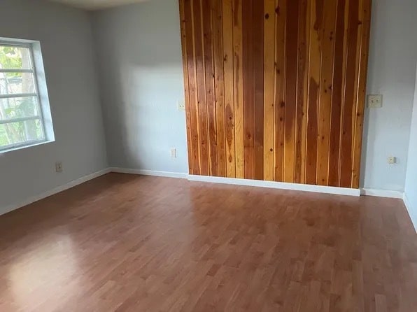 Building Photo - 18841 Belmont Dr Rental