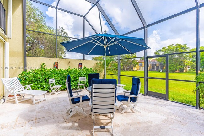Photo - Costa Del Sol Boulevard, Doral, FL 33178 - 3 BR 3 BA townhouse