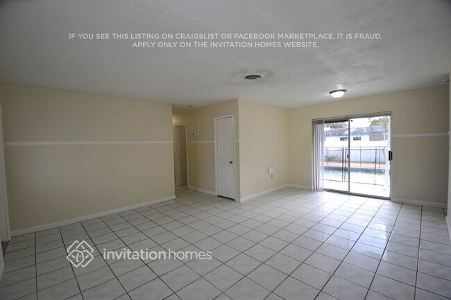 Photo - 998 NW 202nd St