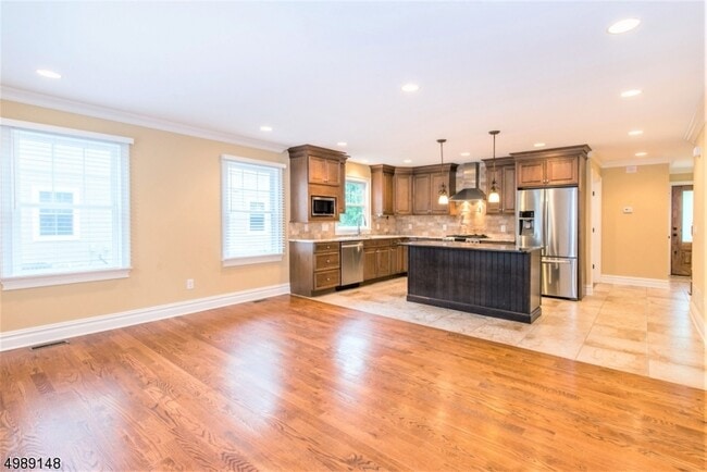 Photo - 64 Kent Pl Blvd Unit A