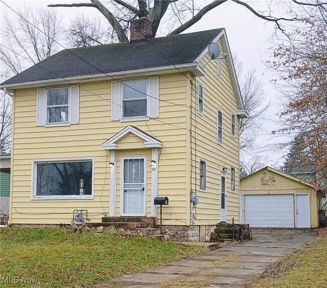 Building Photo - 39 Hilton Ave