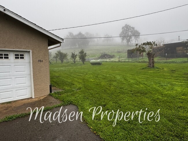 Photo - 784 Flag Creek Rd