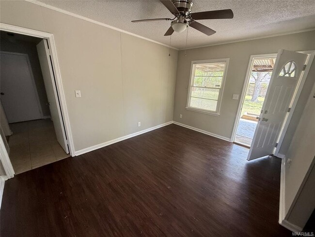 Photo - 3211 Hackberry Ln