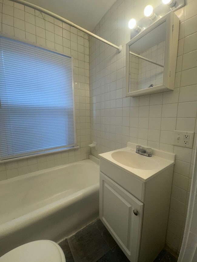 Photo - 2010 Auburn Ave Unidad 1