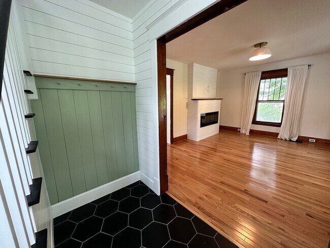 Photo - John Ball Park Awesome 4 Bed and 2 Bath Home