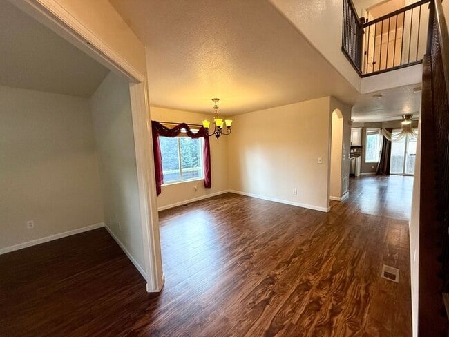 Photo - Stunning 4 bedroom/ 2.5 bath home with 2 car Attached Garage in Fort Collins, Colorado