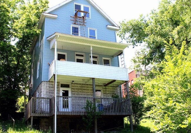 Photo - 565 Brockway Ave Unidad B