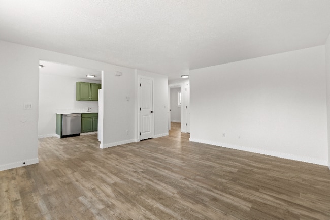 813 Woodford Ave N Unit 2