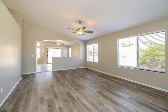 Photo - 8930 E Fountain St