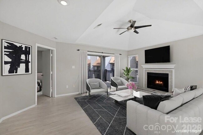 Photo - 18841 Vineyard Point Ln
