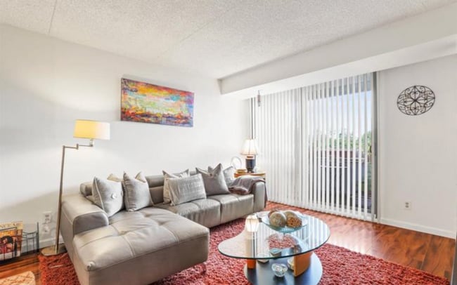 Photo - Bright And Spacious 2 Bed 2 Bath Condi With Balcony In Vibrant Highpointe