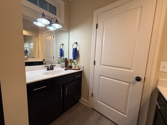 Photo - 4005 Casa St