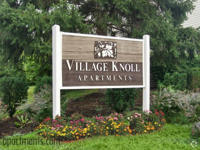 Village Knoll Apartment Homes - Village Knoll Apartment Homes