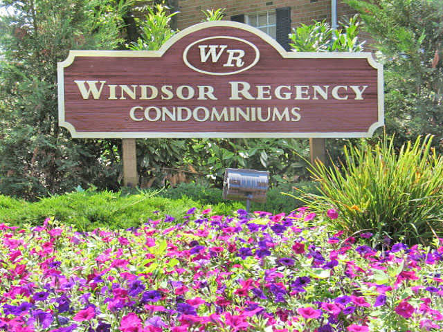 Building Photo - Windsor Regency Rental