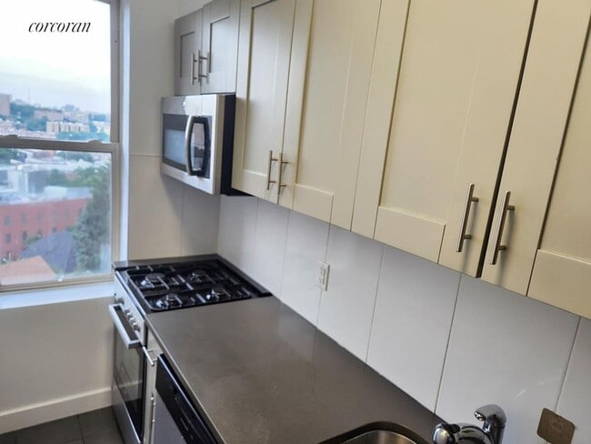 Photo - 3900 Greystone Ave