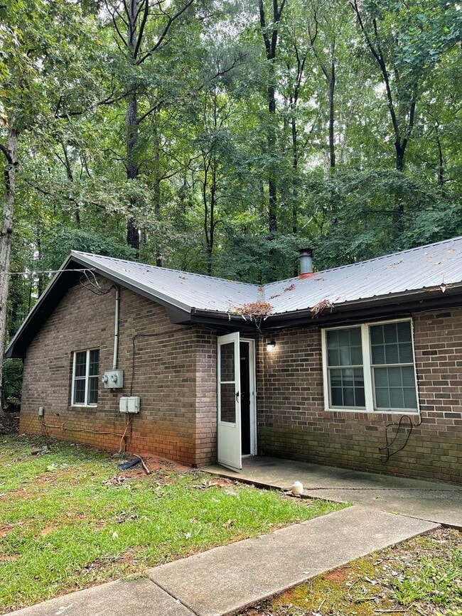 Photo - 2 BEDROOM DUPLEX- WESTSIDE ATHENS