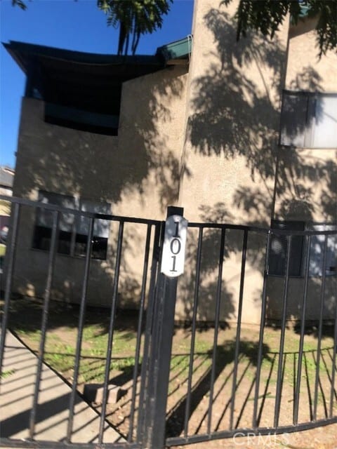 Building Photo - 101 E Olive Ave