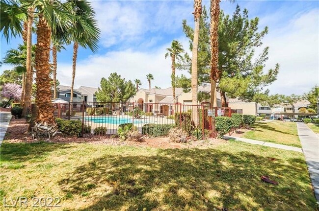SW- 2 Bedroom Condo! - SW- 2 Bedroom Condo!
