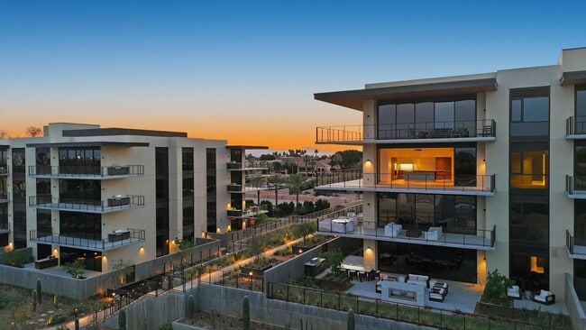 Photo - 4849 N Camelback Rdg Dr Unit B302