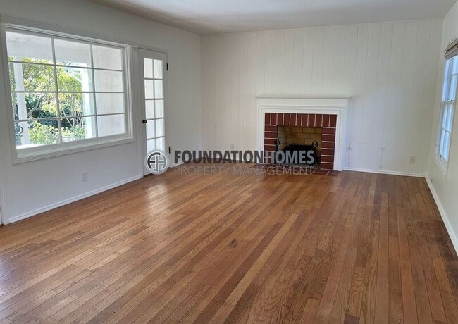 Photo - 123 Forbes Ave