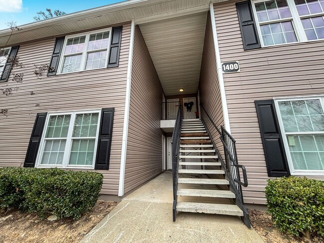 Building Photo - Move-In Ready 3BR/2BA Quadruplex in Cartersville!