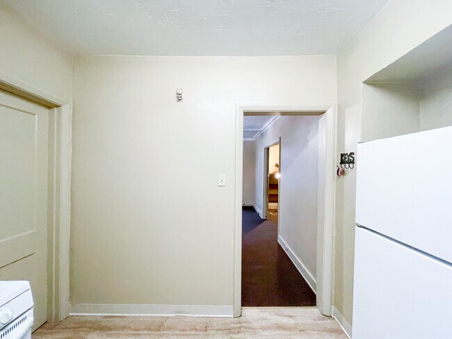 Photo - 3563 Beechwood Blvd