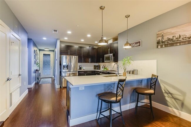 Building Photo - 2805 Dulce Ln Unit 1023