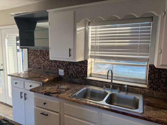 Photo - 5202 Thornton Ln