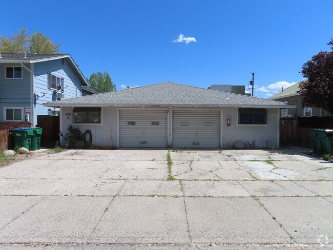 Building Photo - 422 11th St Unit 422 B Rental