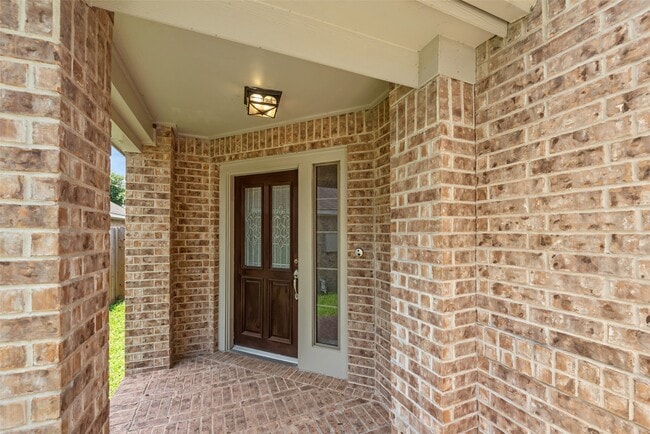 Photo - 871 Falling Springs Ln