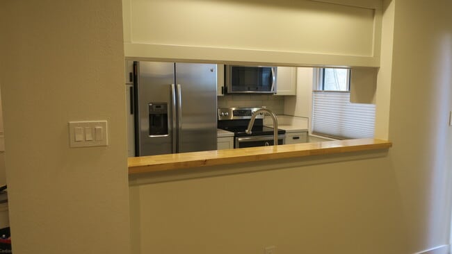 Photo - 2979 Shady Holw E