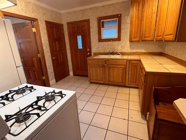 Photo - Cozy 2 Bedroom Home Nestled Between Greenlake and the Woodland Park Zoo