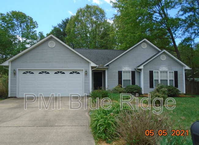 Building Photo - 410 Glensprings Dr Rental
